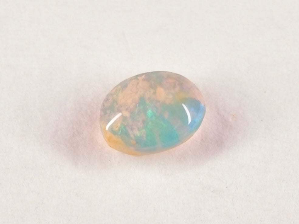 Opale boulder d’Australie — ovale — 0,55 ct