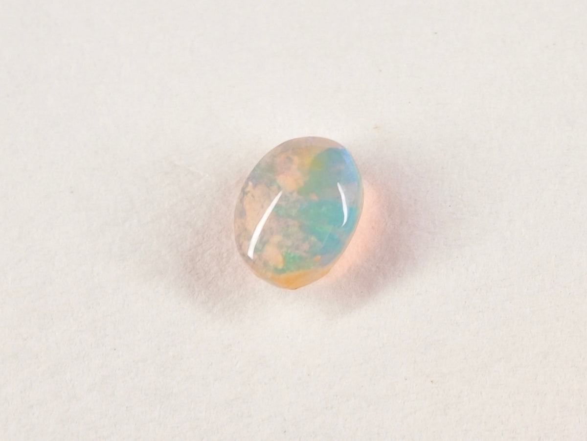 Opale boulder d’Australie — ovale — 0,55 ct
