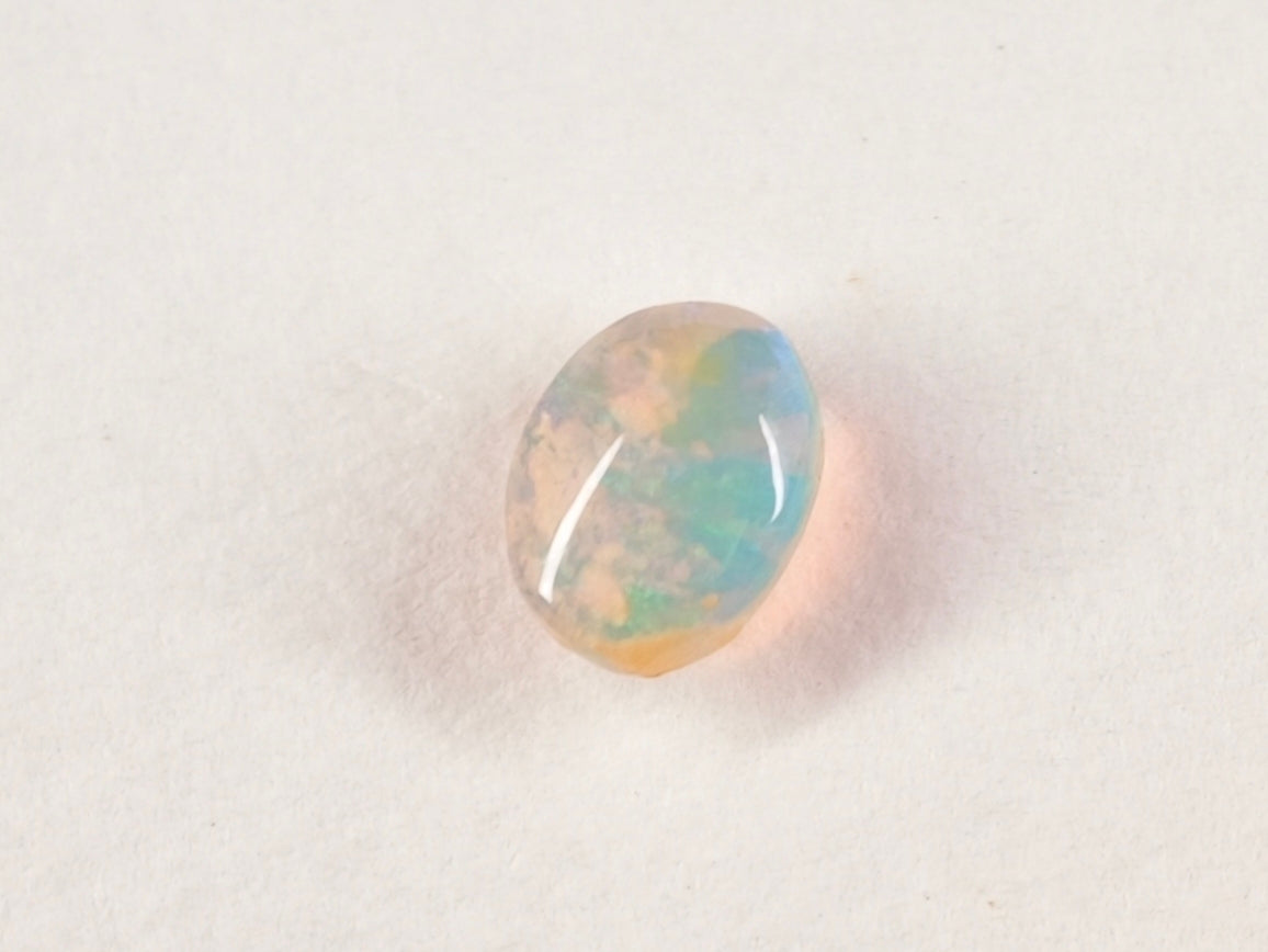 Opale boulder d’Australie — ovale — 0,55 ct