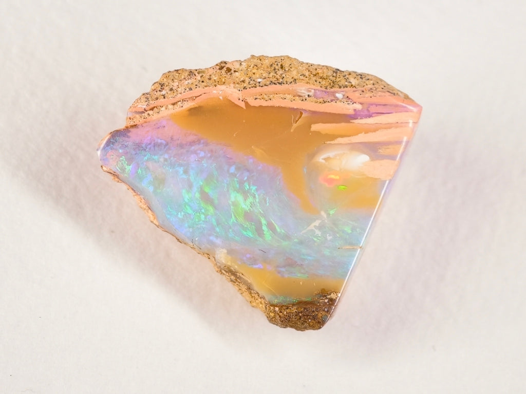 Duo d’opales boulder d’Australie — forme libre — 50 ct