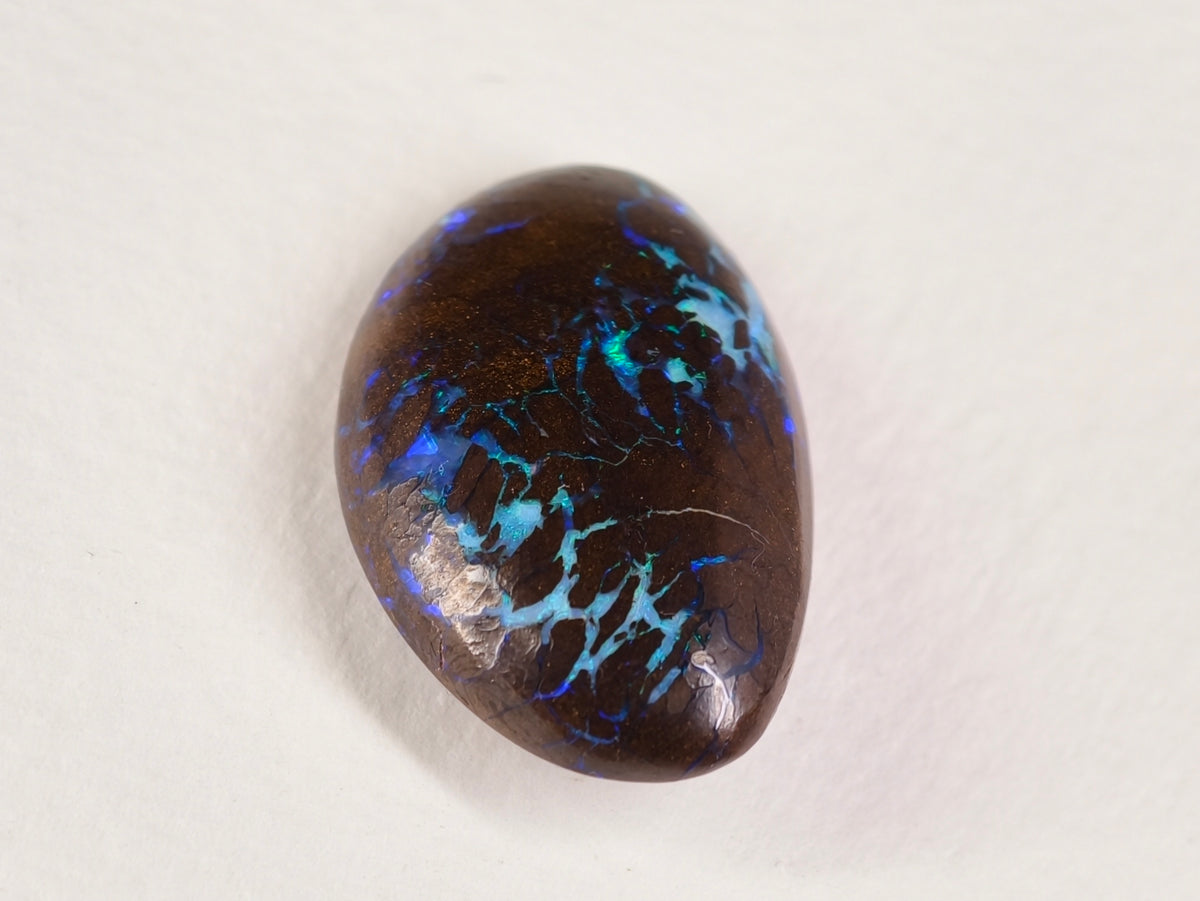 Opale boulder d’Australie — forme libre — bleu-vert — 28 ct