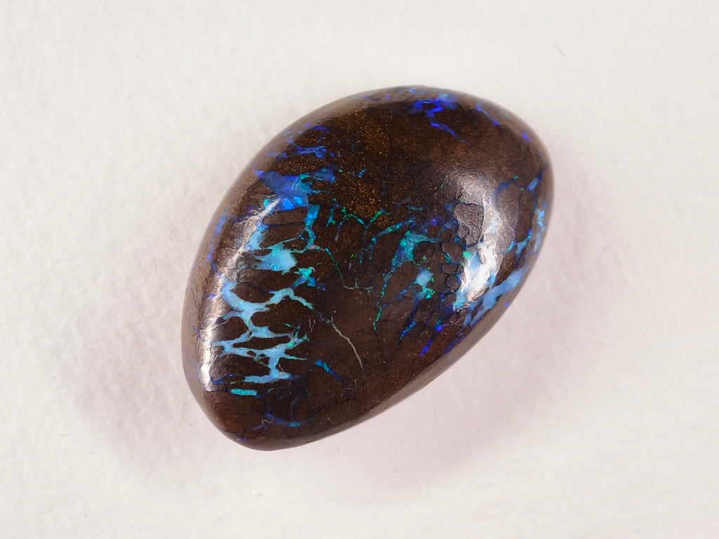 Opale boulder d’Australie — forme libre — bleu-vert — 28 ct