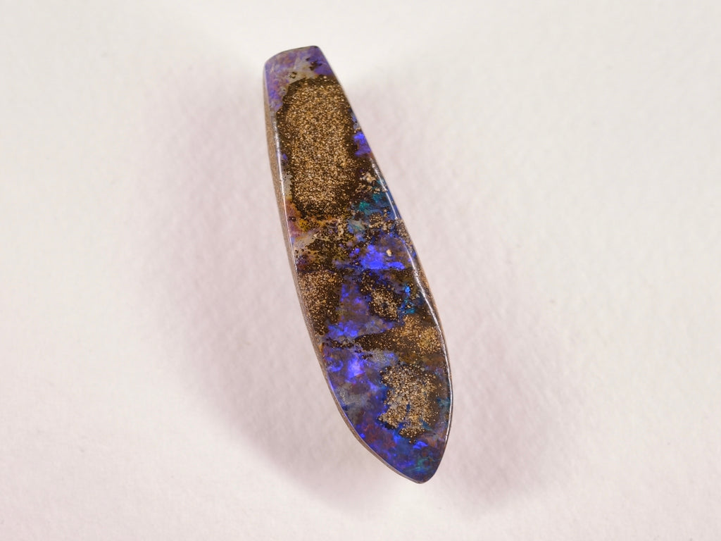 Opale boulder d’Australie — forme libre — 23,9 ct