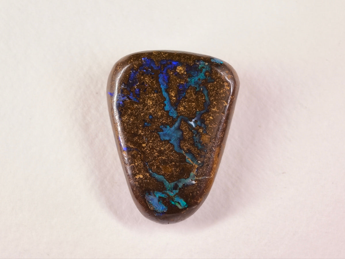 Opale boulder d’Australie — forme libre — 34 ct