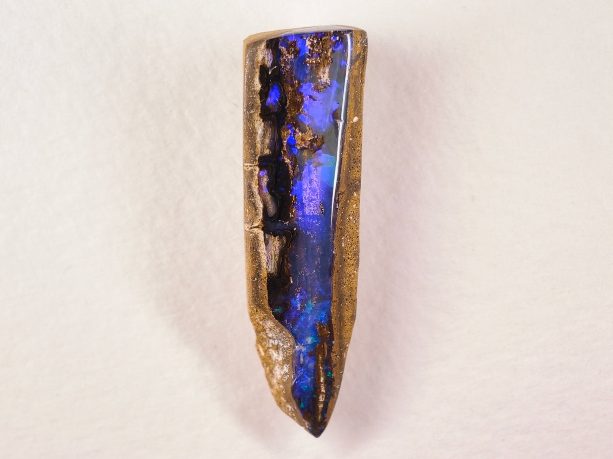 Opale boulder d’Australie — forme libre — 17,7 ct