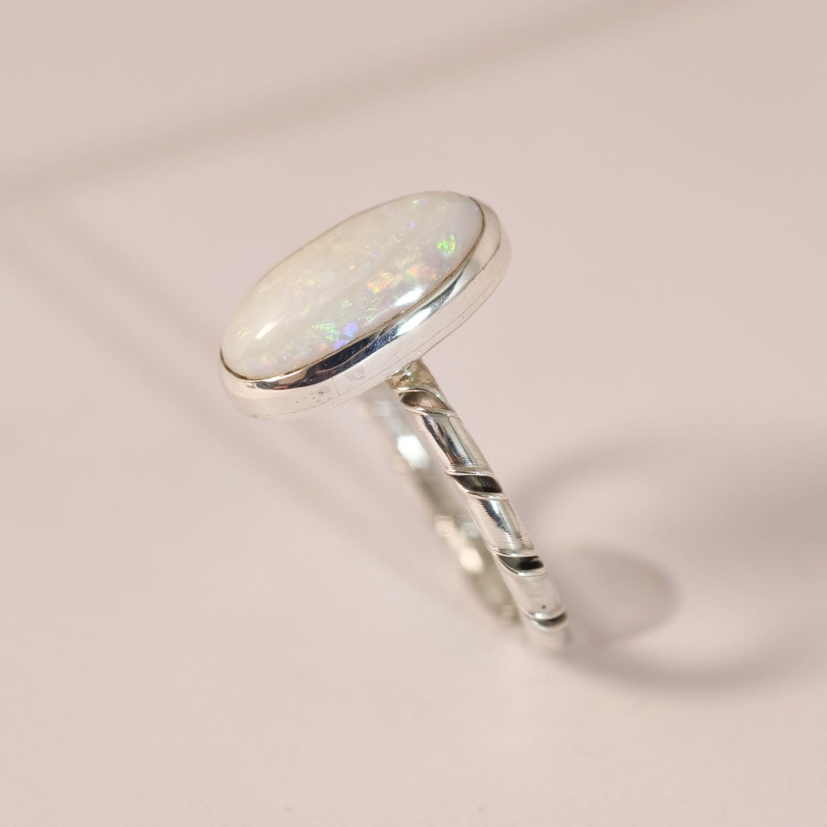 Bague opale de Coober Pedy en argent 925 – Taille 58 – BA07 — vue 4 — Tirou Bijou