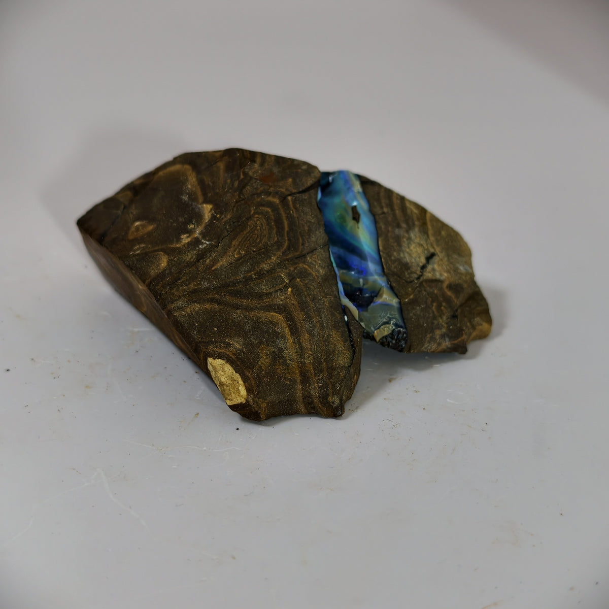 Opale boulder brute d’Australie – 195 g – C2 — vue 3 — Tirou Bijou
