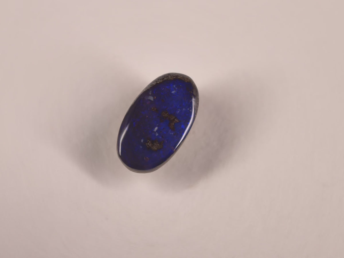 Opale boulder d’Australie — ovale — 3,9 ct