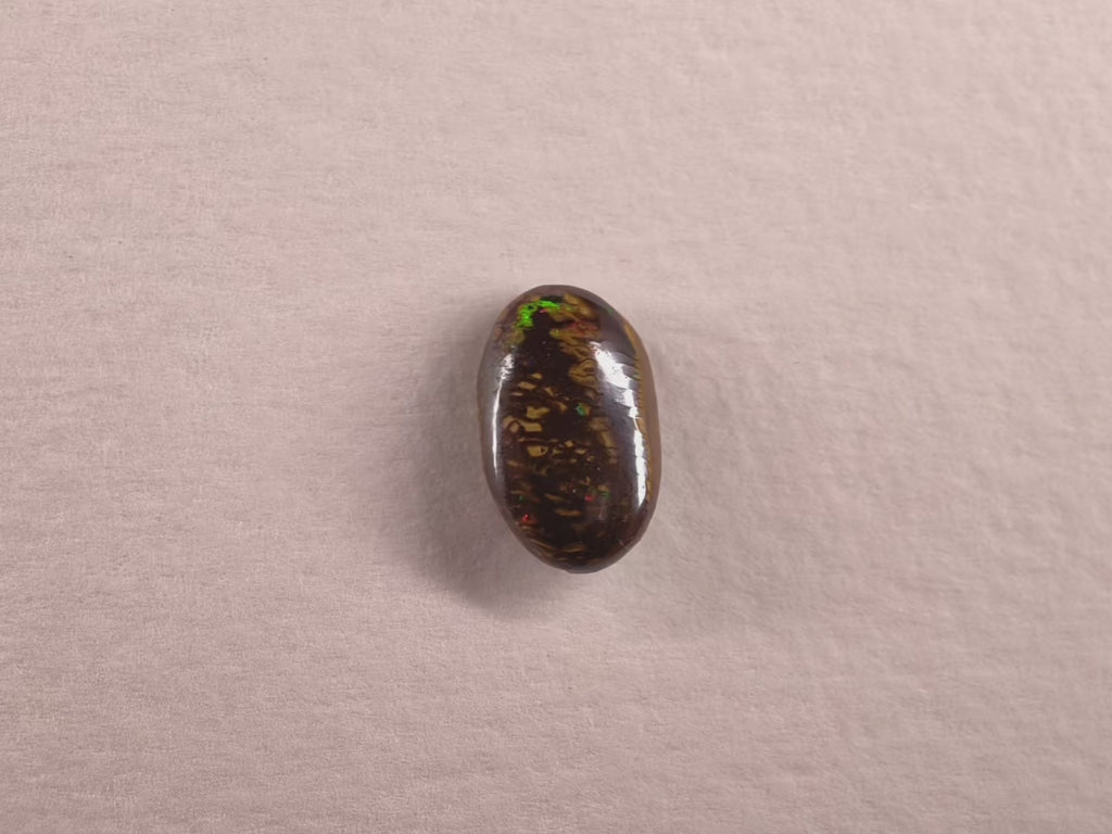 Opale boulder d’Australie — ovale — 2,7 ct
