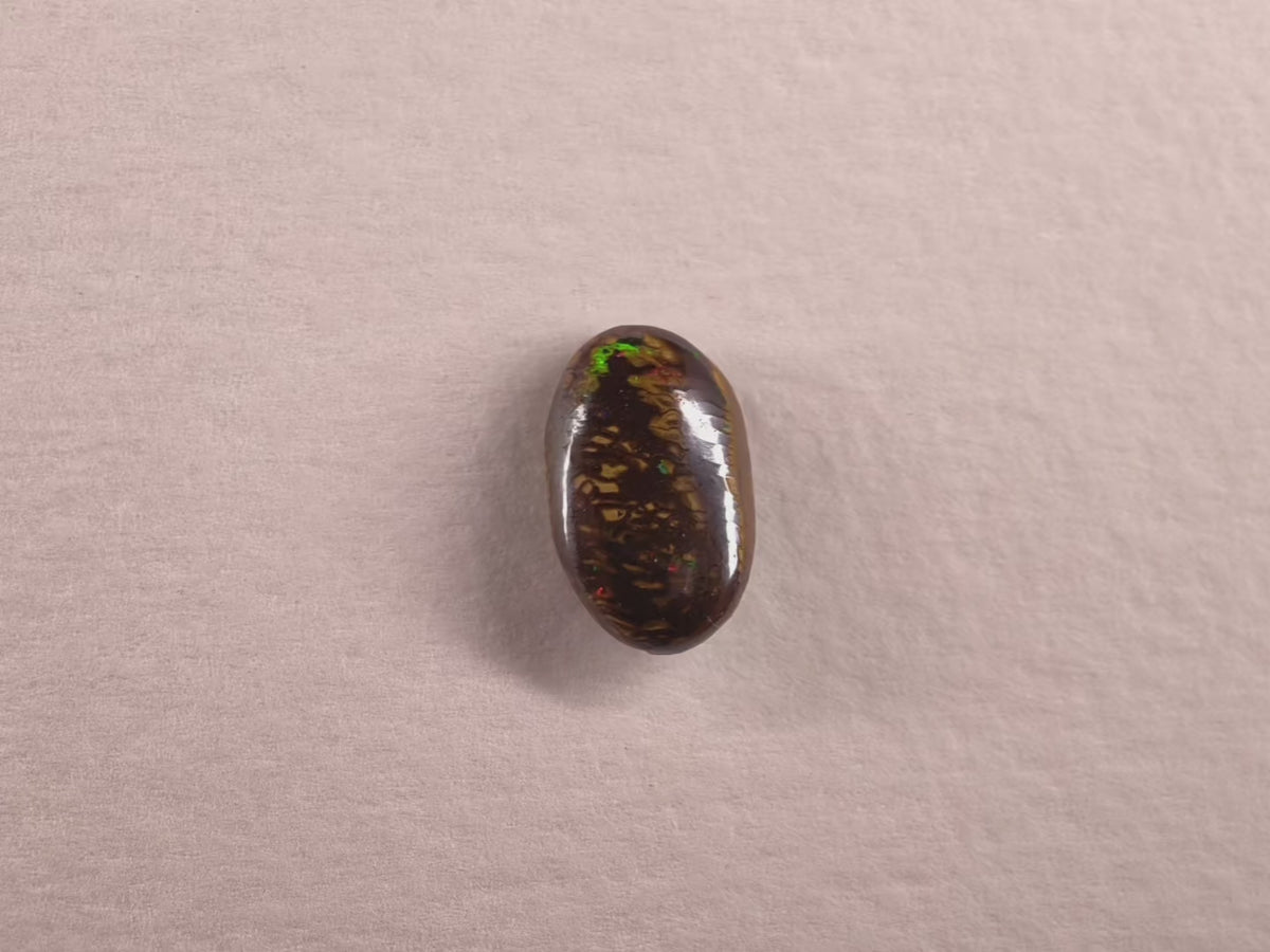 Opale boulder d’Australie — ovale — 2,7 ct