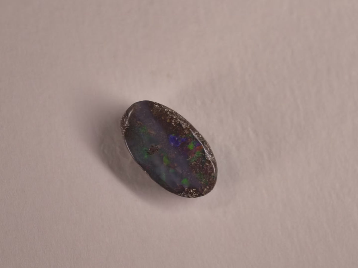 Opale boulder d’Australie — ovale — 3,5 ct