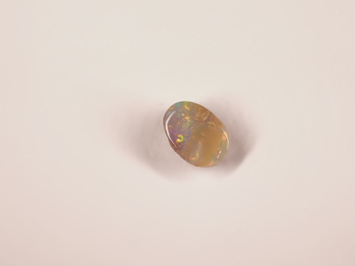 Opale boulder d’Australie — ovale — 2 ct