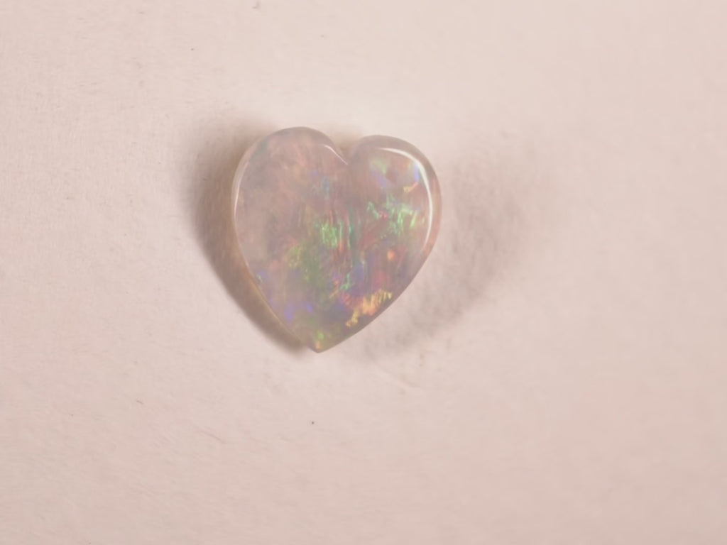 Opale d’Australie — cœur — 1,4 ct