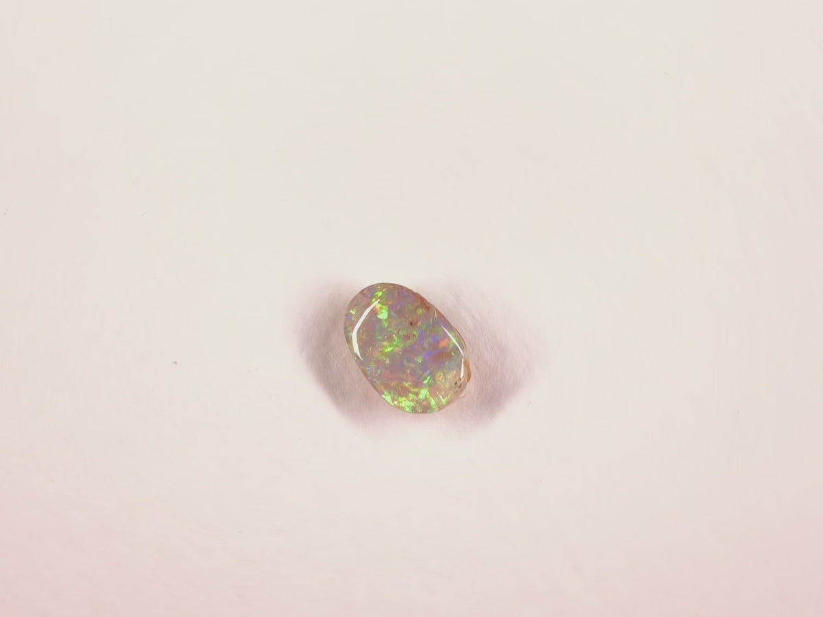 Opale boulder d’Australie — 0,9 ct