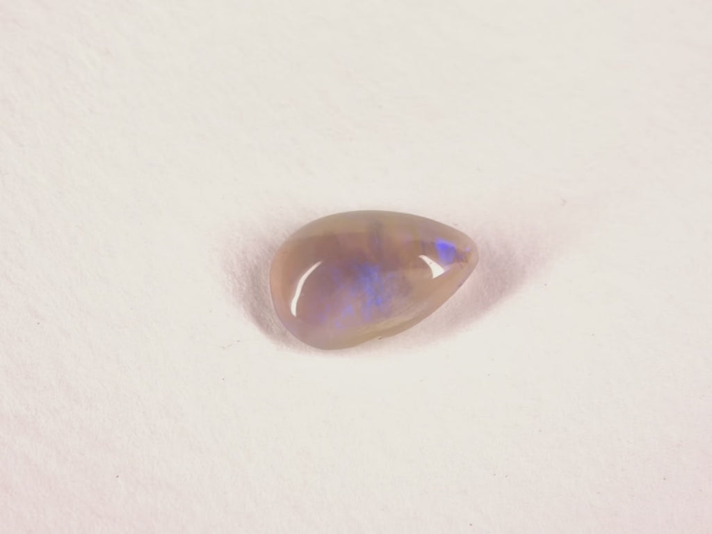 Opale d’Australie — goutte — 1,9 ct