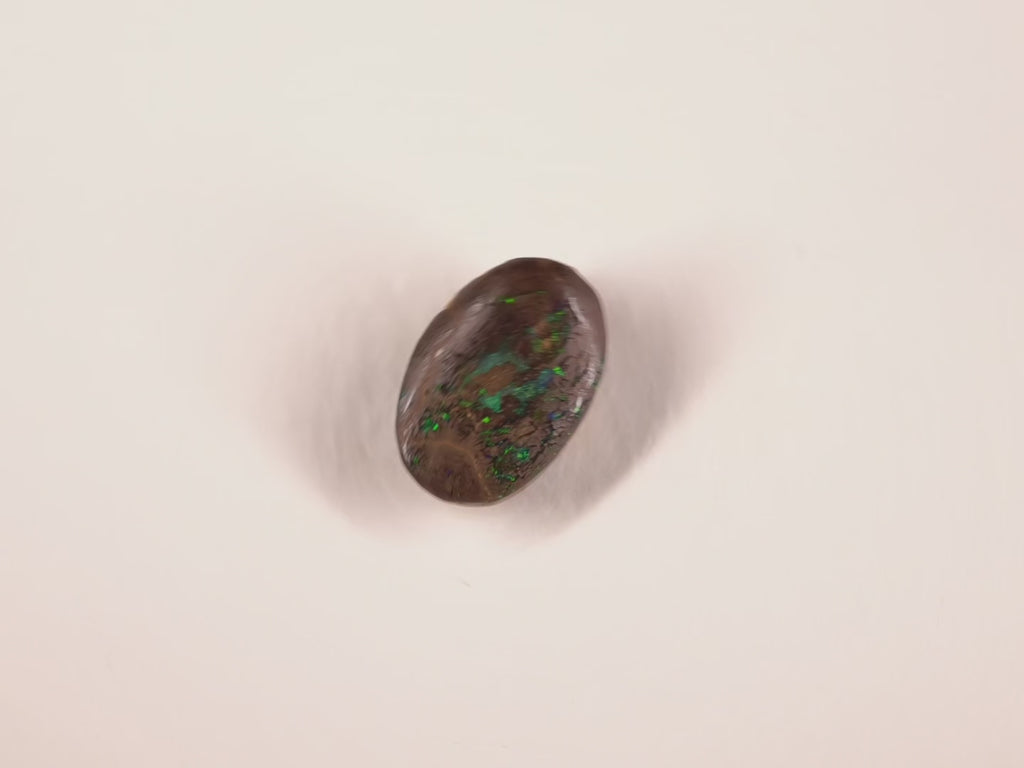 Opale boulder d’Australie — ovale — 4,3 ct