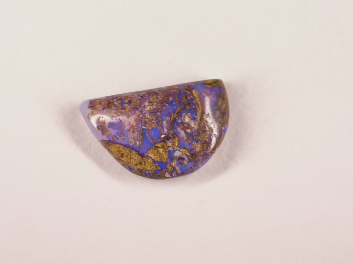 Opale boulder d’Australie — forme libre — 14,5 ct
