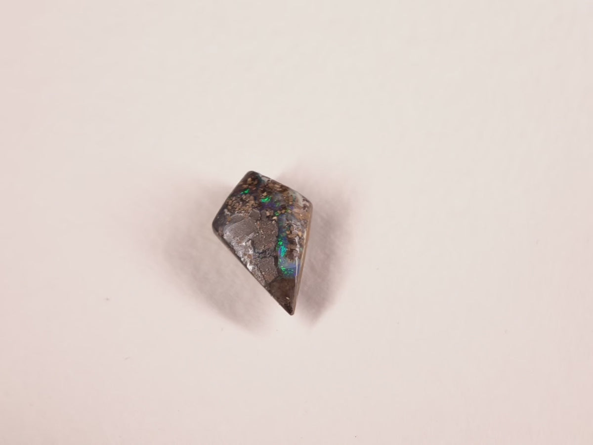 Opale boulder d’Australie — cerf-volant — bleu-vert — 2,5 ct