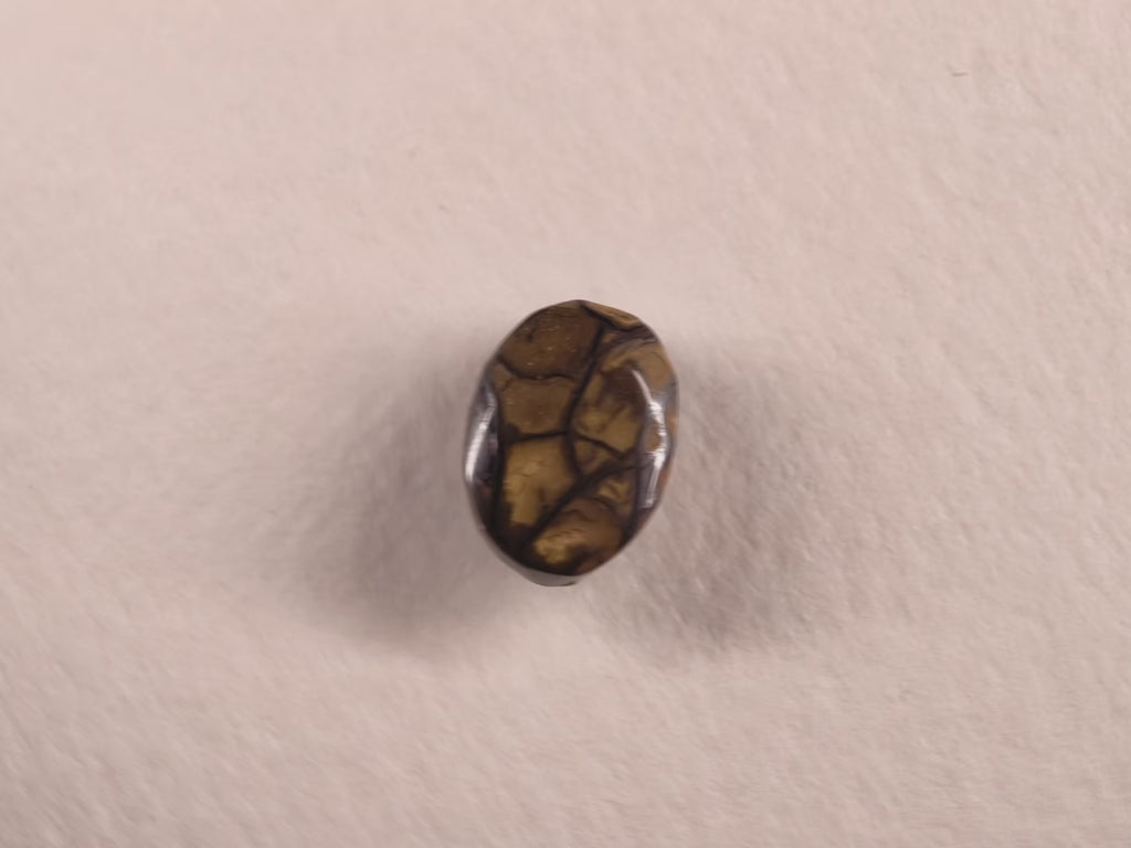 Opale boulder d’Australie — ovale — 5,5 ct