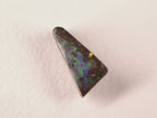 Opale boulder d’Australie — forme libre — 11,7 ct