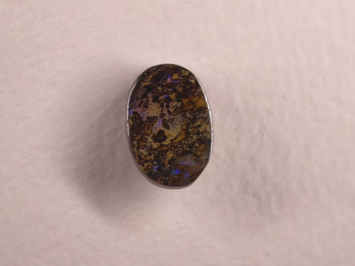 Opale boulder d’Australie — ovale — 6,2 ct