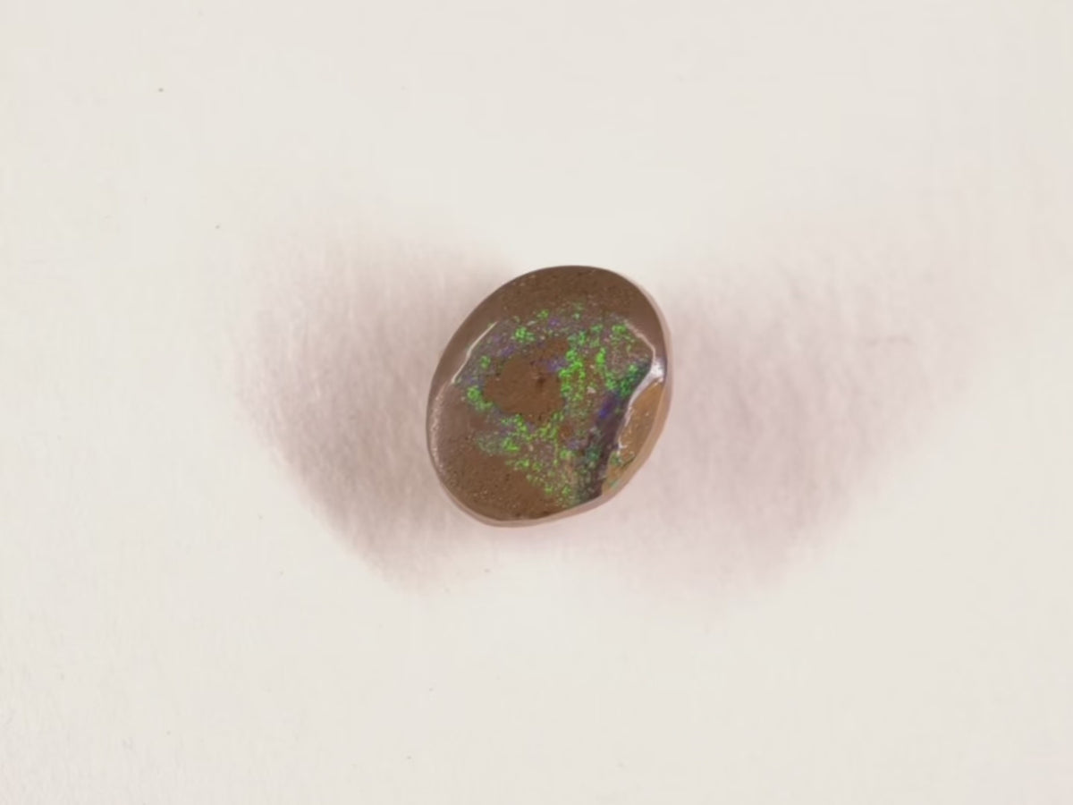 Opale boulder d’Australie — ovale — 1,4 ct