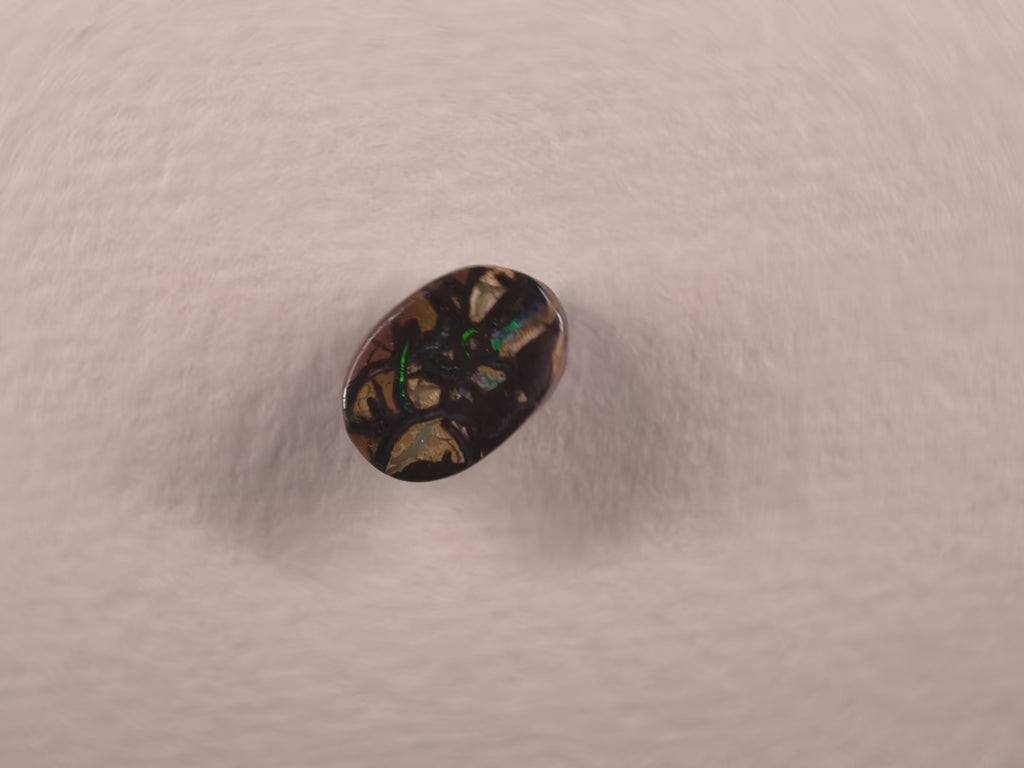 Opale boulder d’Australie — ovale — 4,2 ct