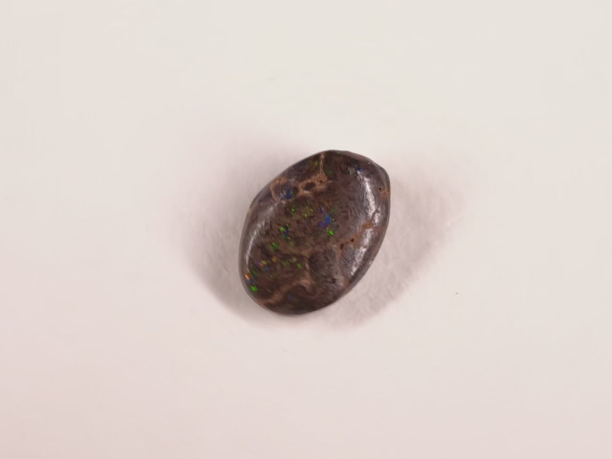 Opale boulder d’Australie — ovale — 2,5 ct