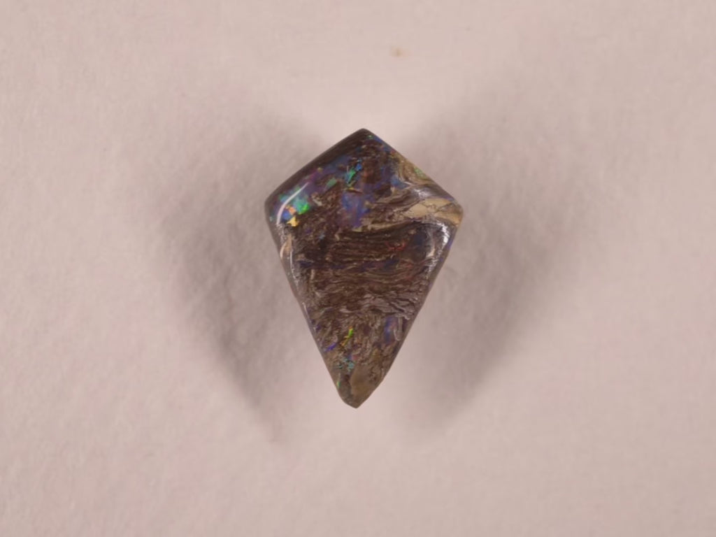 Opale boulder d’Australie — cerf-volant — 3,2 ct