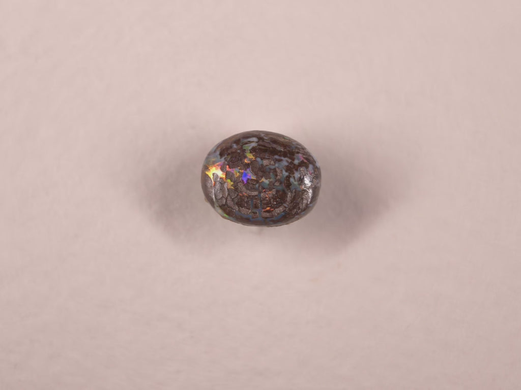 Opale boulder d’Australie — ovale — 2,2 ct