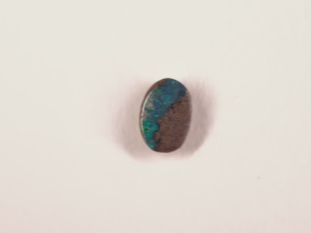 Opale boulder d’Australie — ovale — 1 ct